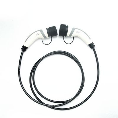 16A 1 prise masculine du CEI 62196 Ev de la phase 5m pour le type de côté de station de charge - 2 à dactylographier - câble de chargeur de 2 ev